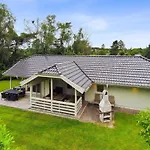 Ilwith - 400m From The Sea By Interhome
