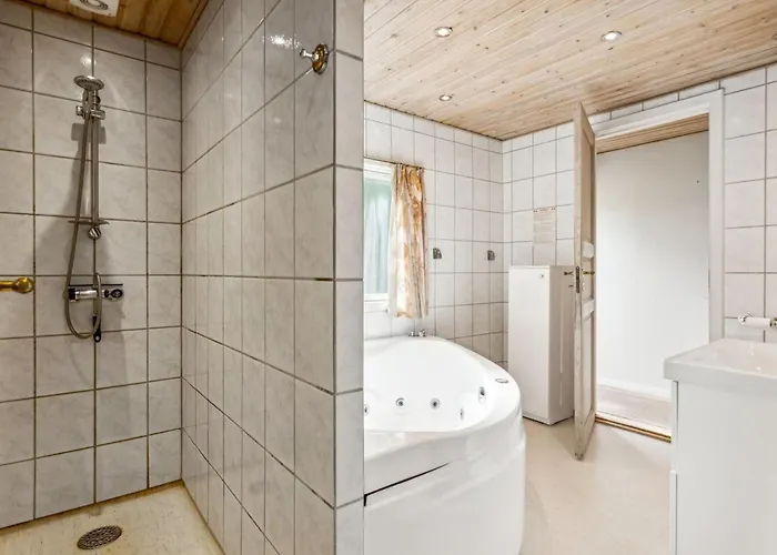 Ilwith - 400m From The Sea By Interhome Feriehus