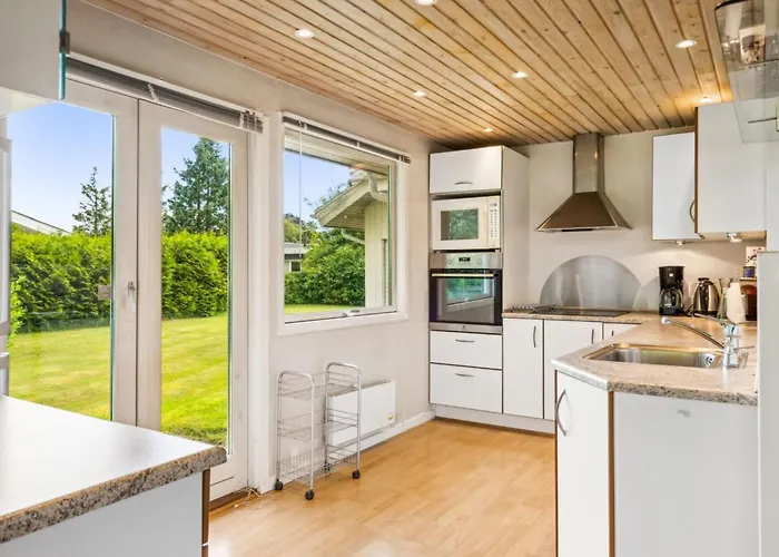 Ilwith - 400m From The Sea By Interhome Feriehus